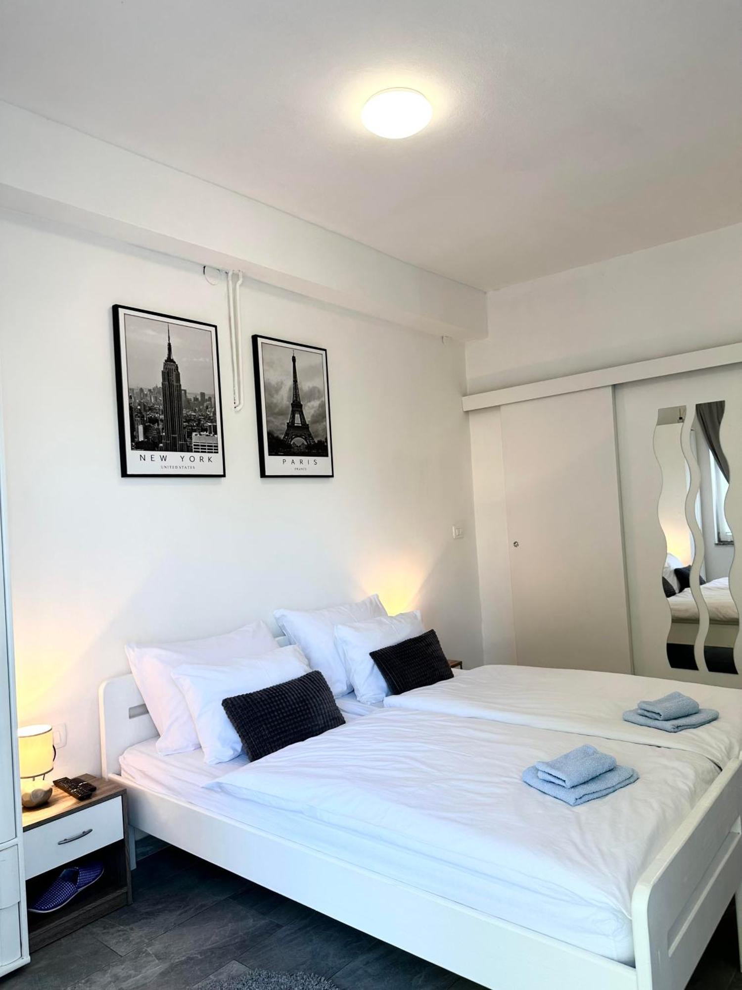 Studio Apartman Brletic Tounj Exterior foto